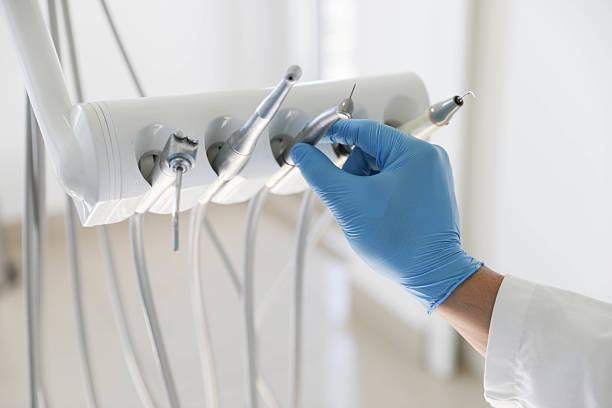 Professional Tooth Extraction technician working in Albion, NE